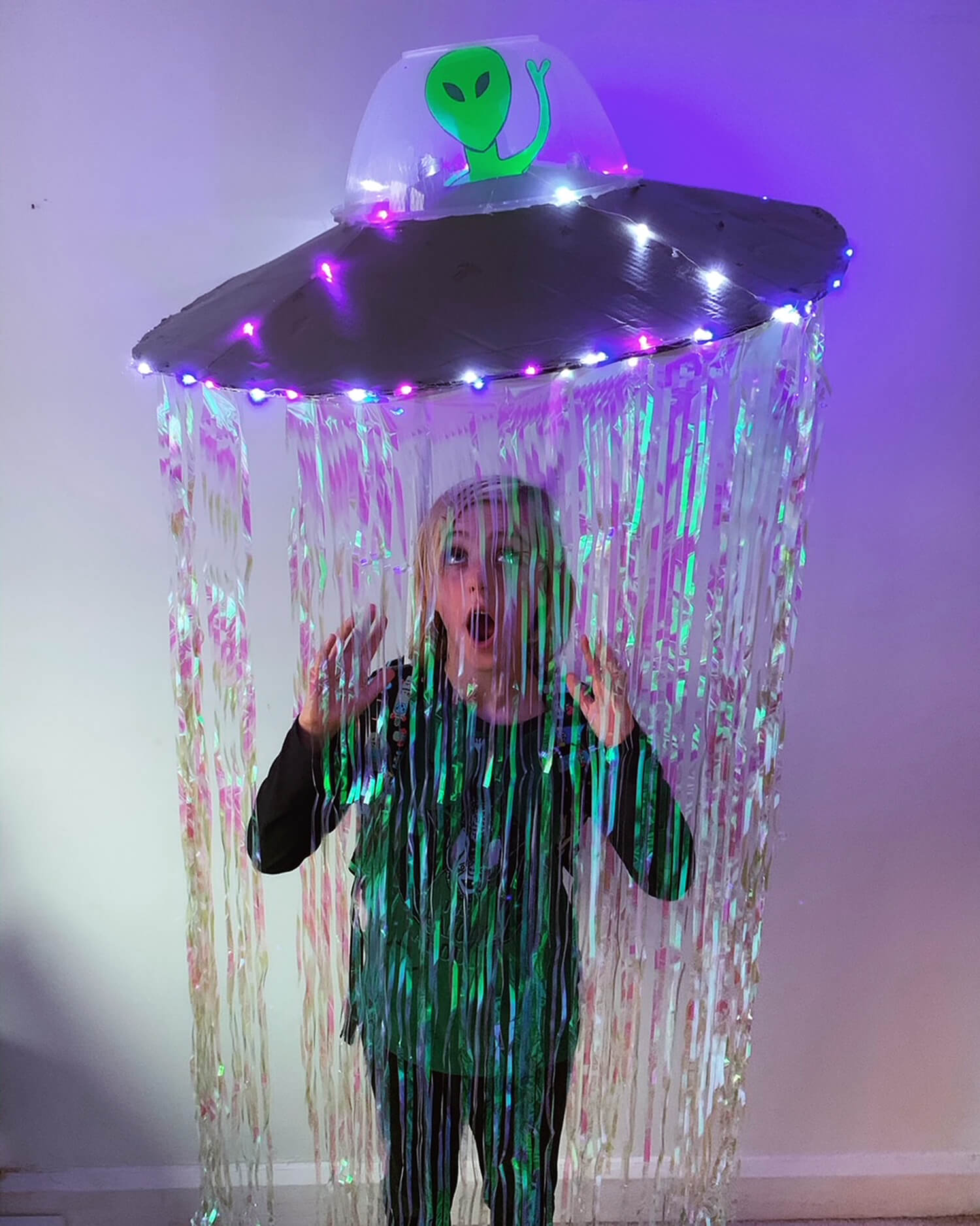 homemade-alien-ufo-abduction-costume-how-to-guide
